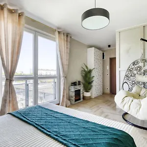 palladium-elektoralna-apartments.warsawhotelspoland.com/